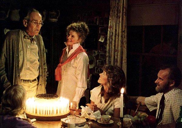 10. Bir diğer önerim ise sıcacık bir aile filmi olan On Golden Pond (1981)