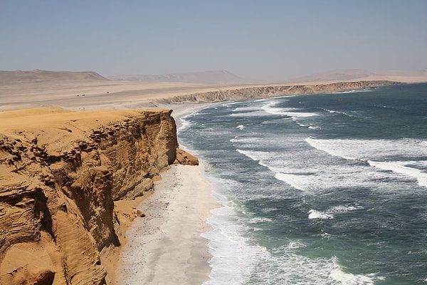 7. Паракас, Перу