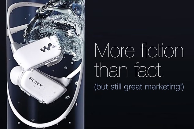9. Sony su geçirmez olduğunu ispatlamak için bir dönem Walkman’lerini su dolu şişelerin içinde sattı.