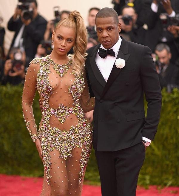 Jay-Z sonunda dayanamayıp açıklamada bulundu. Beyoncé'yi aldattığını ve yaşadıkları sorunlarda müziği terapi olarak kullandıklarını itiraf etti.