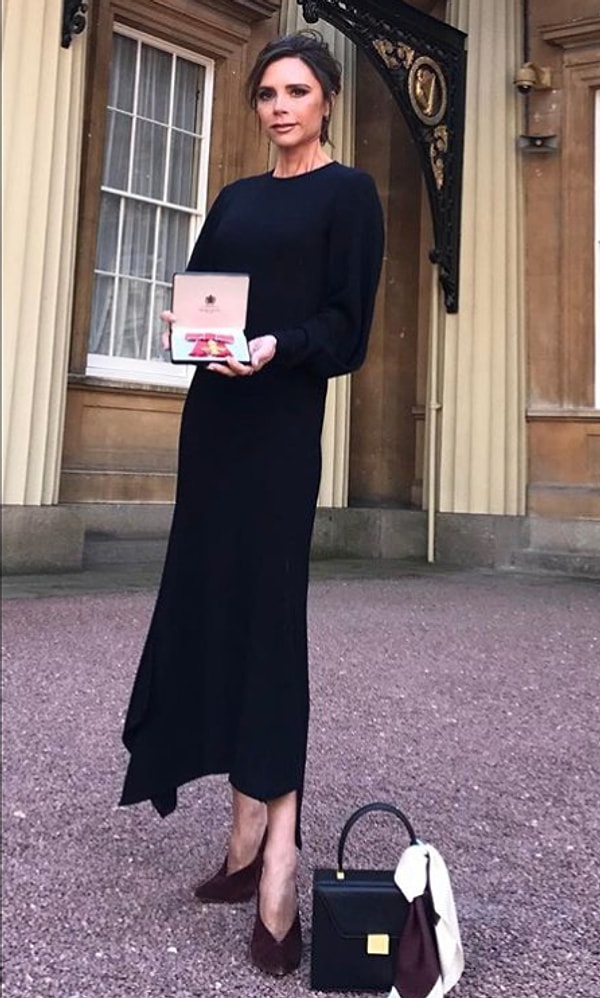 11. Дэвид о том, как Викторию наградили орденом Британской империи: