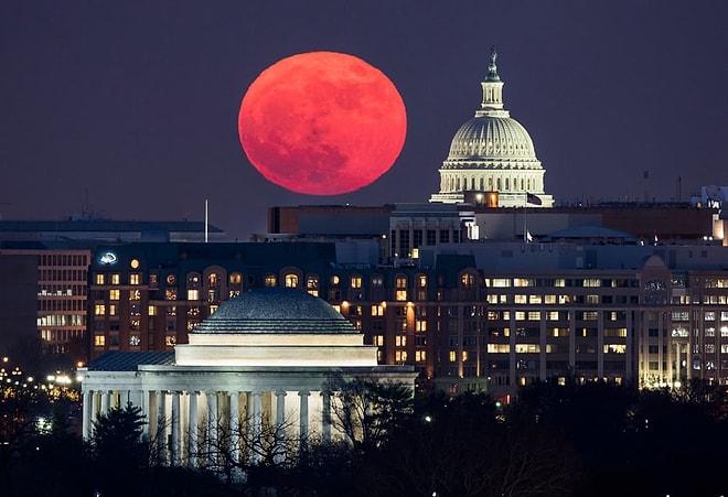 Gökyüzünü Aydınlattı: Tüm Dünyadan Kadrajlara Yansıyan 'Süper Ay' Manzaraları