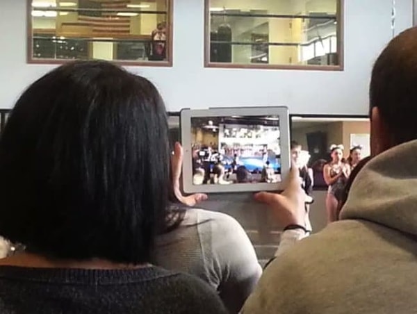 18. Спасибо, парень, с твоего планшета смотреть явно круче! 😡