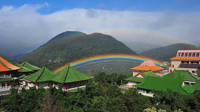 Yağmurun En Uzun 'Af Dilemesi': Tayvan'da Dokuz Saat İzlenen Gökkuşağı Rekor Kırdı 🌈