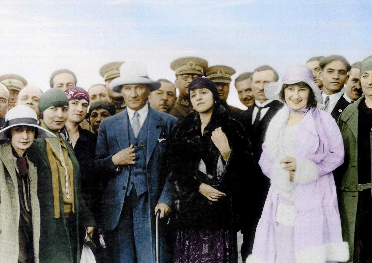 Cumhuriyetin getirdiği yenilikler Cumhuriyetin getirdiği yenilikler