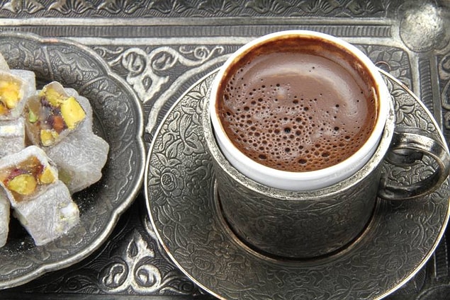 17. Türk kahvesi de Türk lokumu da dünyanın her yerinde bulunur ama ikisi bir arada sadece bu memlekette sofraya konulur.