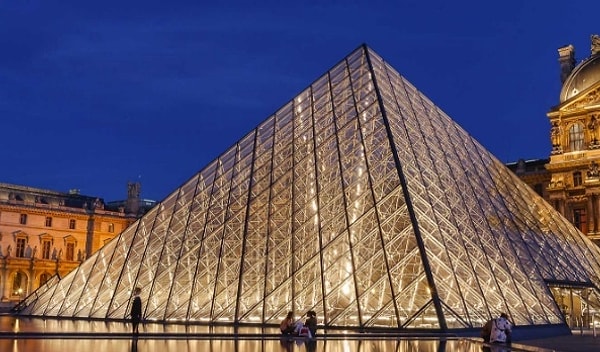 9. Этот музей называется...