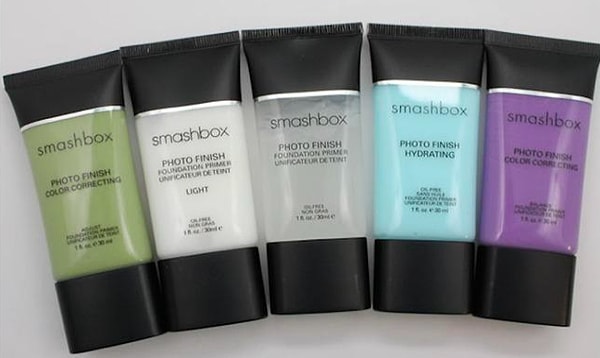 3. Праймер какого оттенка вы должны использовать, чтобы нейтрализовать покраснения на лице?