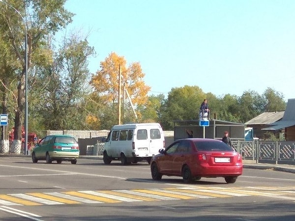 4. "Зачем мне лавка, когда есть знак?"