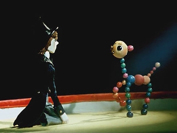 4. Когда ждал "нормальный" мультик, а начали показывать кукольный... :(