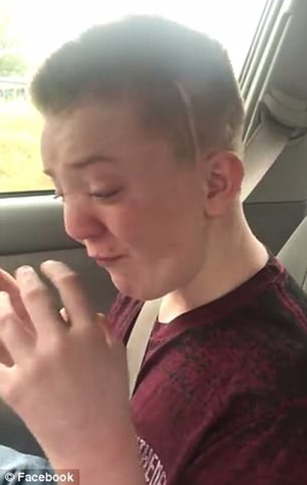 1. Знакомьтесь, это Китон Джонс. Обычный американский школьник. Мальчик попросил свою маму опубликовать видео, где он рассказывает, как над ними издеваются в школе.