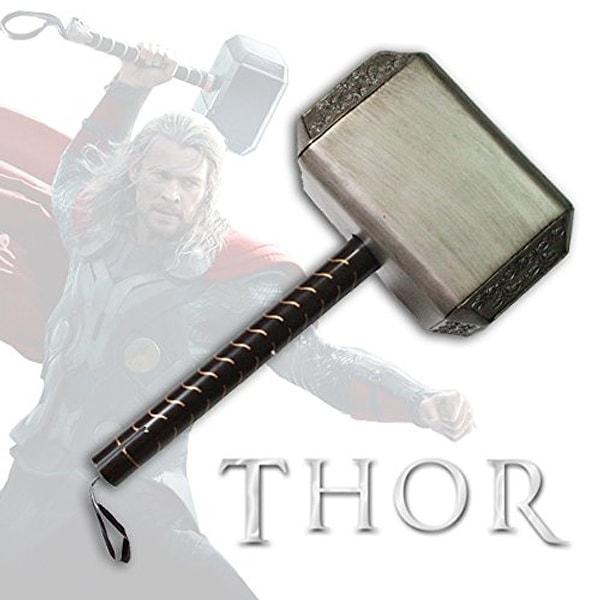 9. Thor'un kırılan çekici Mjöllnir'i yeniden yapıp satışa koymuşlar. 🔨😁