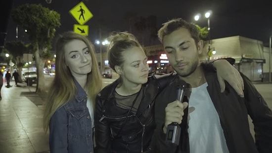 Kadınlardan Orgazm Anındaki Yüz İfadelerini Yapmalarını İstemek