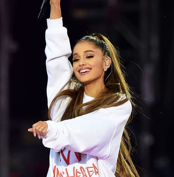 3. Ариана Гранде (2008 vs. 2017)