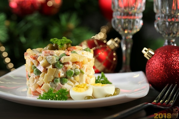 10. Гвоздь программы - салат «оливье»! 🤴