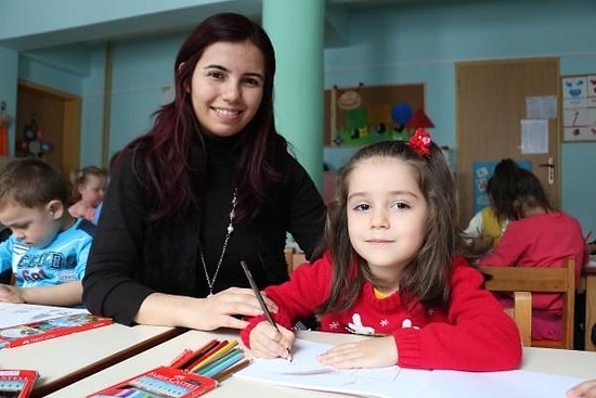 Göğsümüzü Kabarttı! Nurten Akkuş Dünyanın En İyi 50 Öğretmeni Arasına Girdi