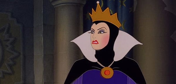 1. Кого Злая Королева отправила убить Белоснежку?