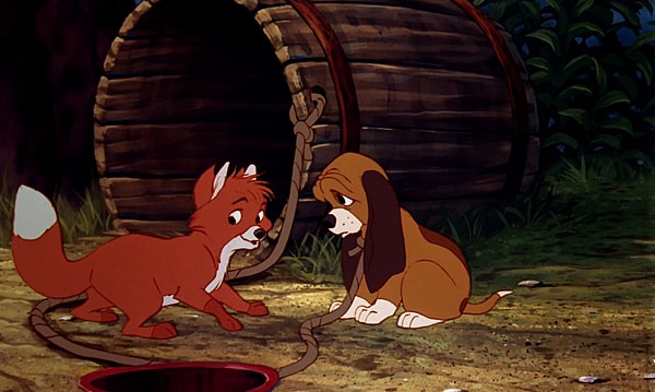 10. Как звали лисенка из мультфильма "Лис и пёс"?