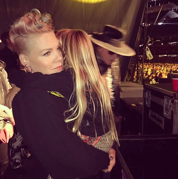 Беседуя с Cosmopolitan, Пинк рассказала о своих ответах на вопросы дочери о будущих парнях.