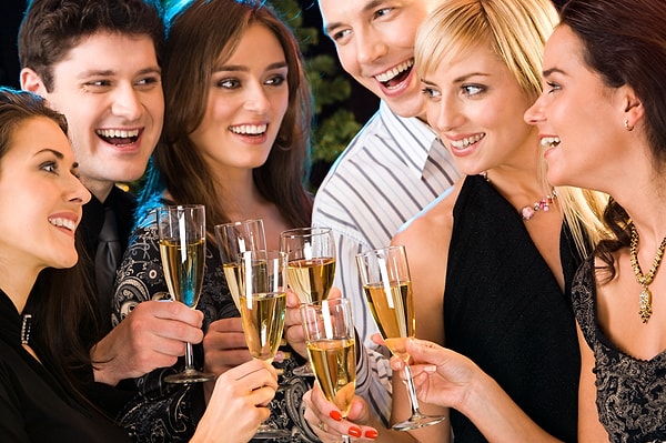 3. А сколько народу будет праздновать вместе с вами?