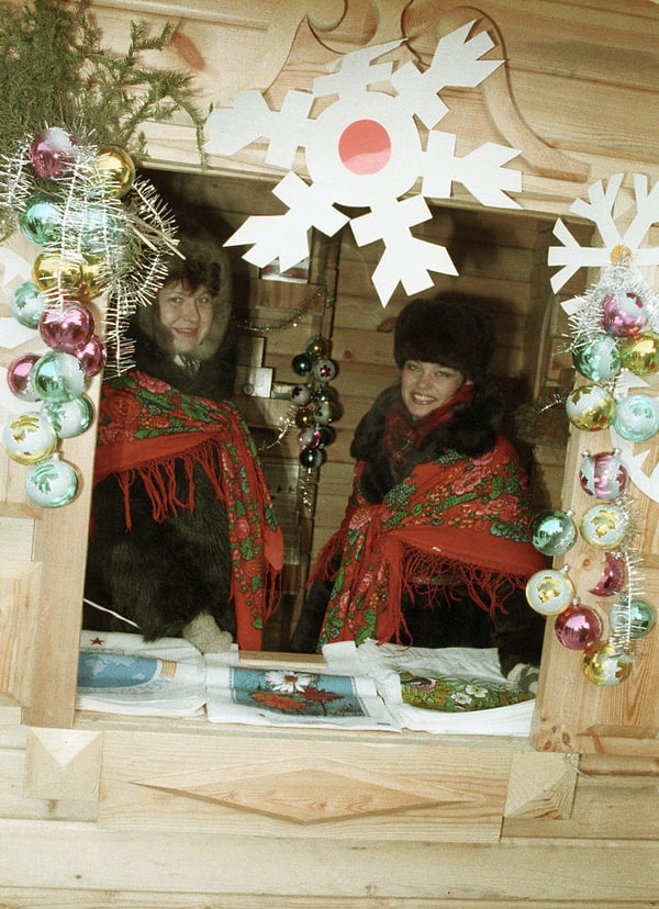 19. Продавщицы на ярмарке в Крылатском (1987 год)