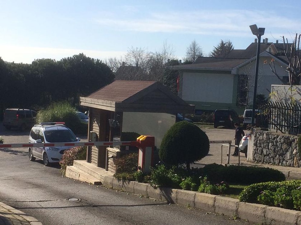 Eski Başbakan Mesut Yılmaz'ın Oğlu Evinde Ölü Bulundu