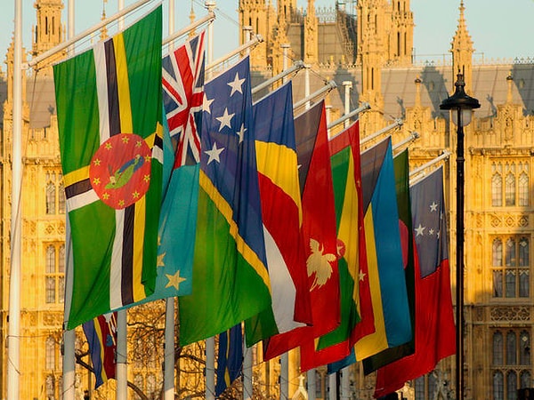 1. Сколько государств входит в Содружество Наций?