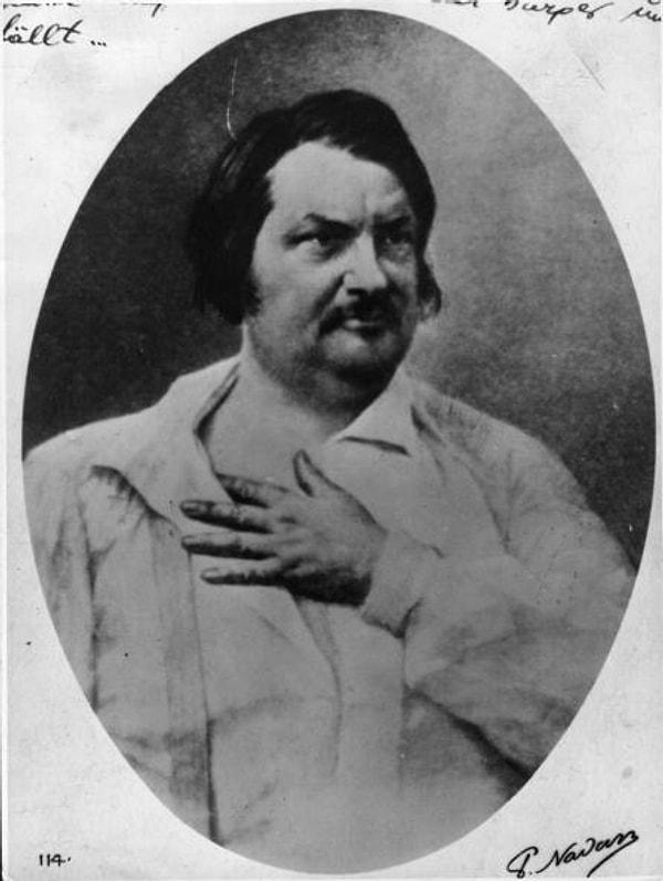 3. Fransız edebiyat piri Honoré de Balzac'ın, günde 50 fincan kahve içtiği zamanlar oluyordu.