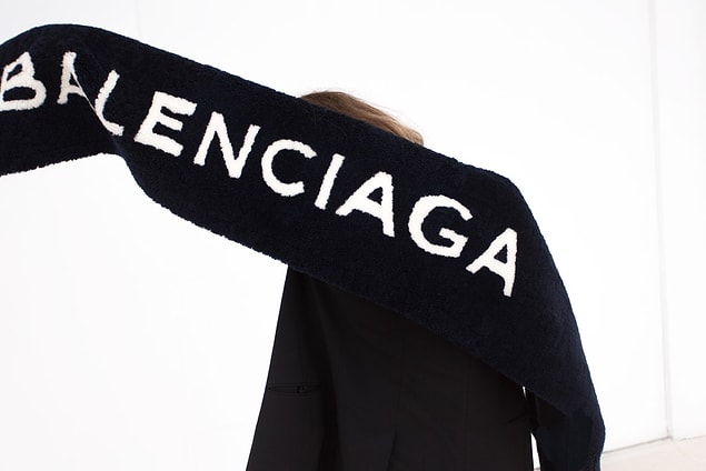 5. Balenciaga - Balensiyaga
