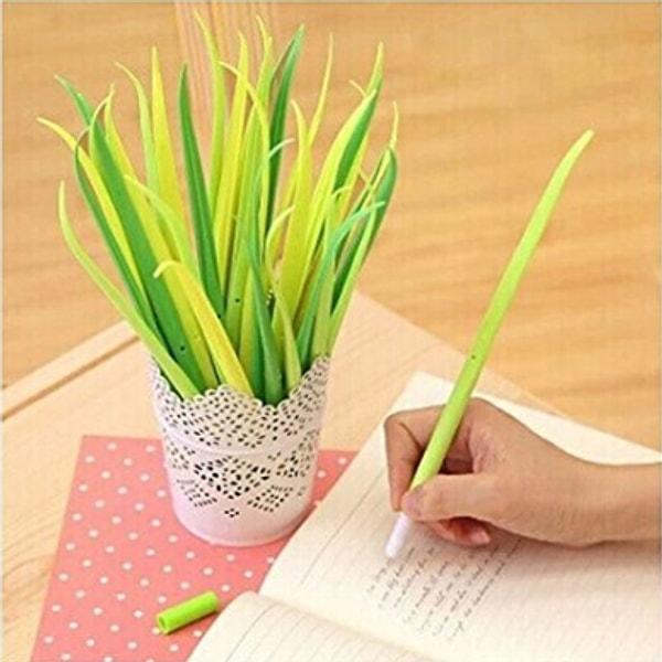 2. Odunluğun kitabını yazmış sevgilinize bile biraz yeşillik katabilecek bu kalem seti,