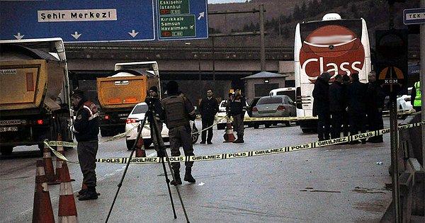 Sabah saat 05.00 sıralarında Siirt-İstanbul seferini yapan 56 AP 616 plakalı yolcu otobüsü, Gölbaşı Sanayi uygulama noktasında durduruldu.