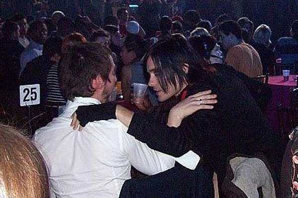 6. Он наорал на Элайджу Вуда за то, что тот не любит его музыку.