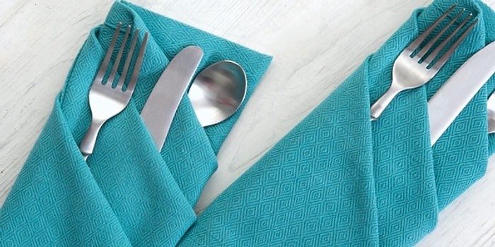 Sofralarınız Rengarenk Olsun! Bu Basit Katlama Yöntemleriyle Siz de Peçetelerinize Kolayca Şekil Verebilirsiniz