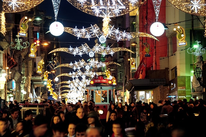 Gerekçe Güvenlik: Taksim'deki Yılbaşı Kutlamaları Yasaklandı