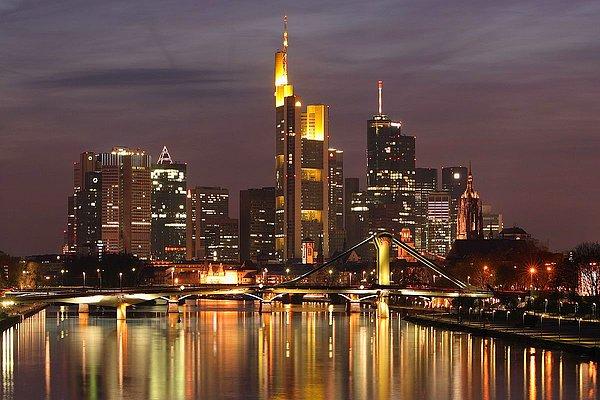 7. Frankfurt, Almanya