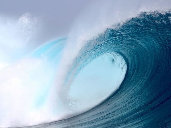 9. Размер волны определяется пройденным ею расстоянием, скоростью ветра и...