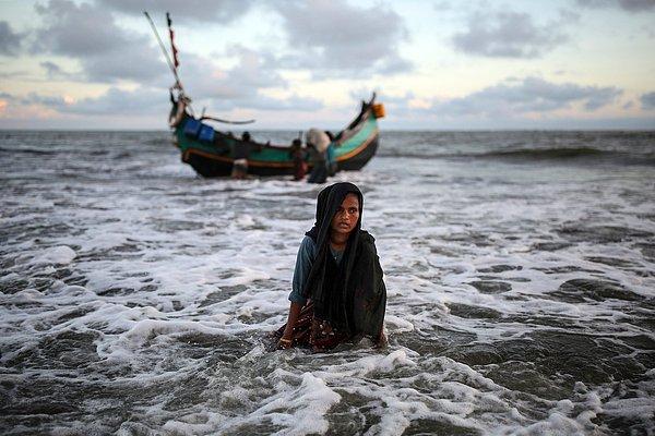 16. Myanmar'dan teknelerle kaçış. 📷 Onur Çoban