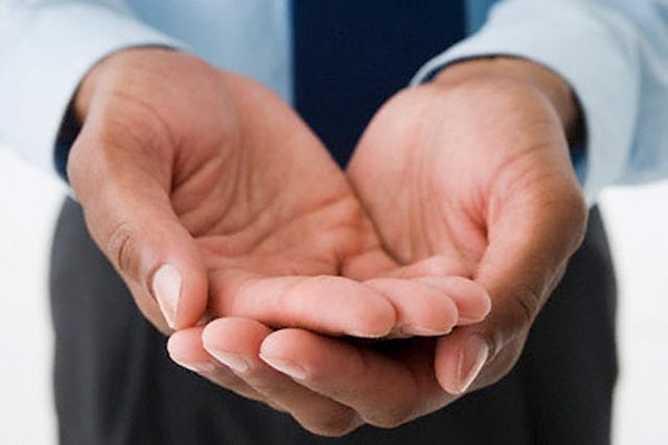 9. Какая просьба звучит верно?