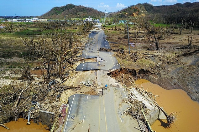 1. Porto Riko'yu yıkıp geçen Maria kasırgasının sonrası San Juan, 24 Eylül.