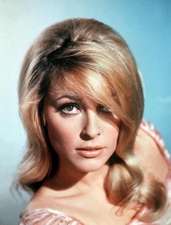 1. Шэрон Тейт была зверски убита на 9-м месяце беременности