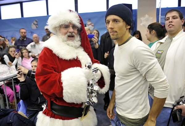 11. Это у нас американский певец Джейсон Мраз