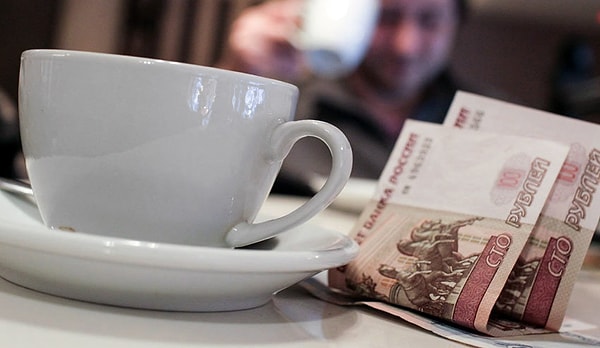 4. Вы давали чаевые официантам в этом году?