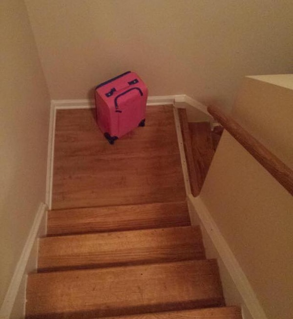 5. Чемодан, который не хочет отправляться в путешествие 😥🌍