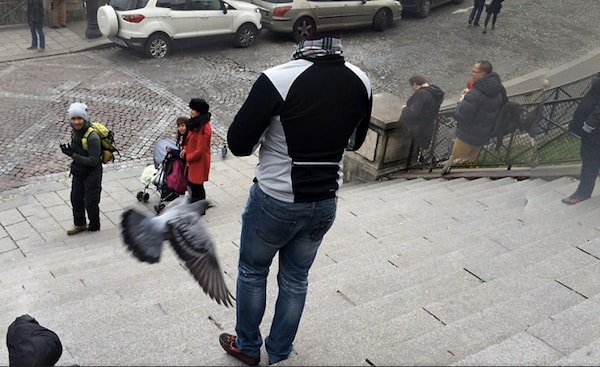 8. Учителя из школы сказали бы, что он голову дома забыл...