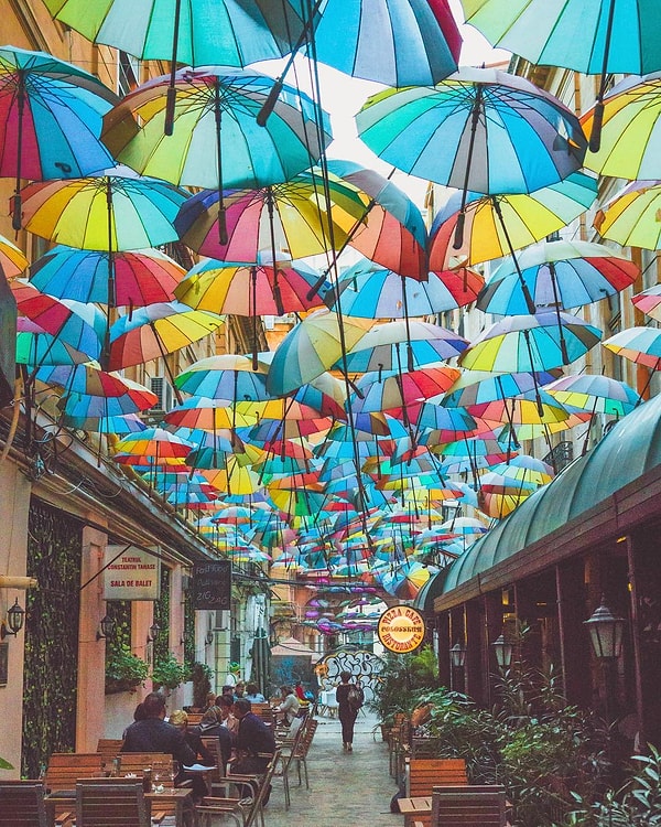 11. Автор: Сара Энн Лорет, Бухарест, Румыния