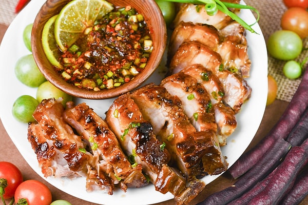 7. Свиная грудинка, фаршированная капустой и яблоками