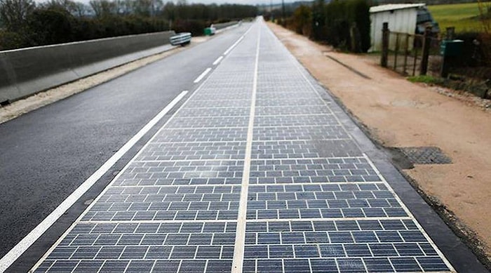 Çin'den Elektrikli Araçların Hareket Halindeyken Şarj Olabileceği Güneş Enerjili Yol