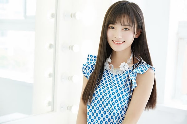 8. Ju Jingyi, певица