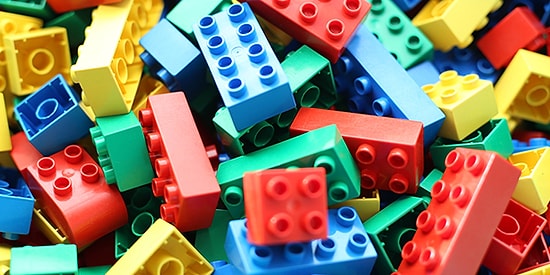 Seçeceğin Oyuncağa Göre İçindeki Çocuğun Yaşını Söylüyoruz!