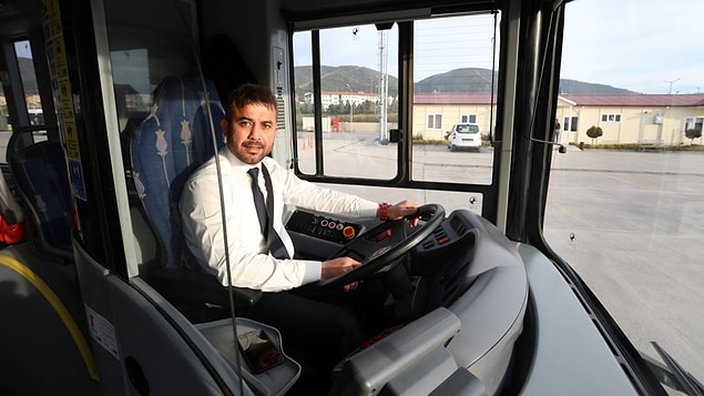 ''Nefes almaya başlayınca parmağımı ısırdı."